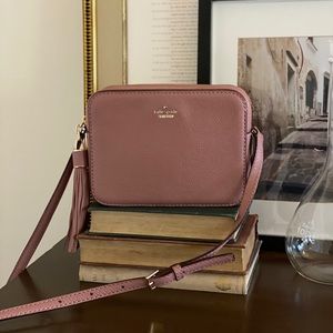BNWOT Kate Spade Naomi camera bag - mauve